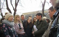 Владимир Челомин пригласил студентов Нижегородского строительного техникума вместе оценить качество работ по ремонтной программе 2016 на примере дома №43 по пр. Ильича