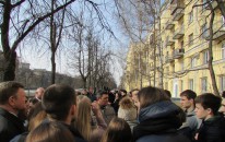 Владимир Челомин пригласил студентов Нижегородского строительного техникума вместе оценить качество работ по ремонтной программе 2016 на примере дома №43 по пр. Ильича