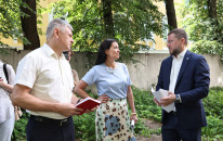 Председатель комитета по ЖКХ и ТЭК ЗСНО, депутаты и представители Фонда капремонта осмотрели ход работ на улицах Минина и Большой Покровской